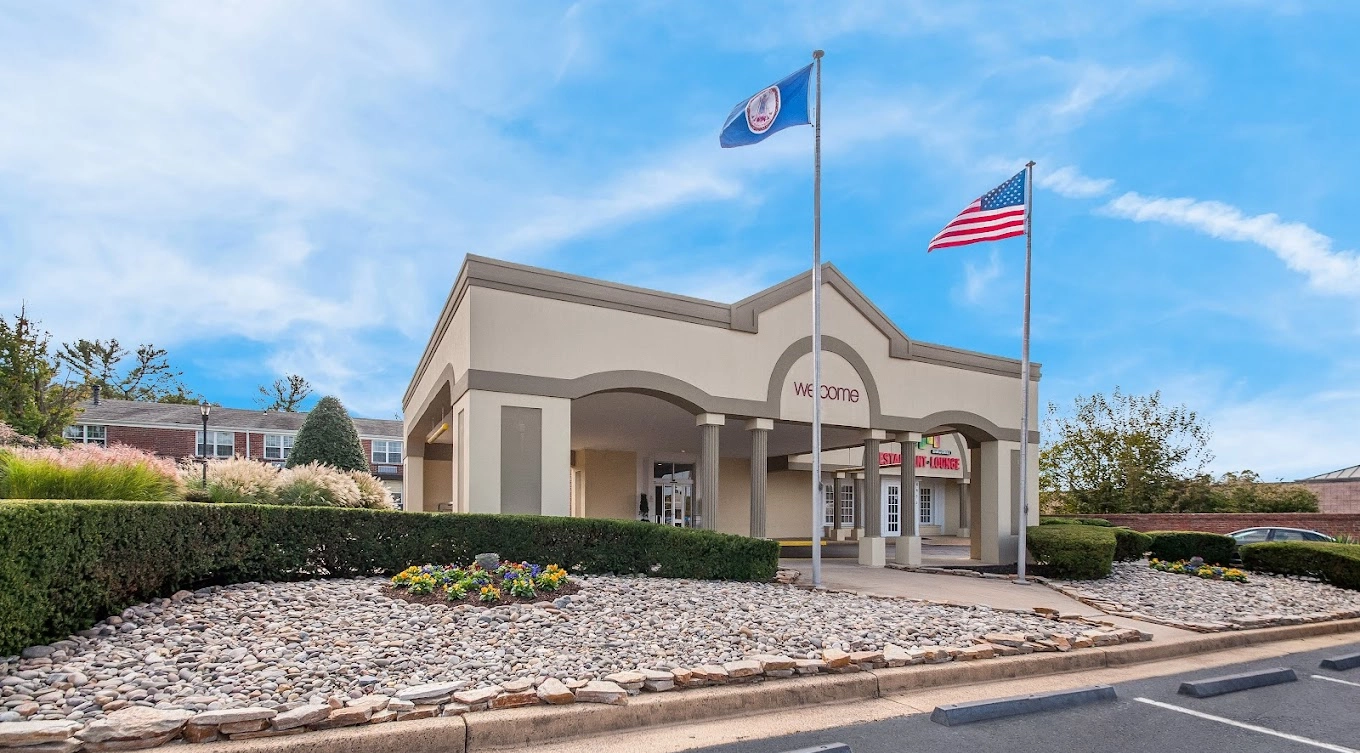 clarion inn hotel with American flag outside